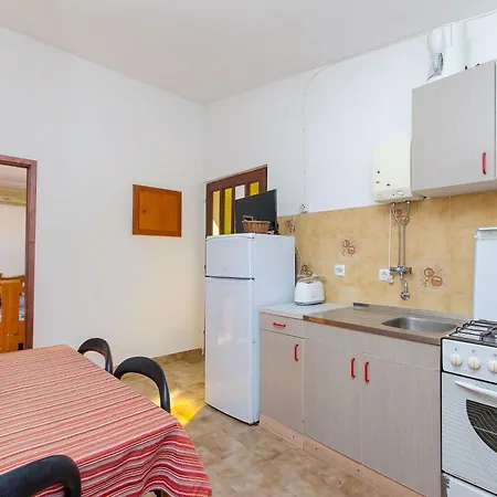 Lägenhet Apartments Stomorska *