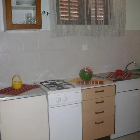 Apartment Lorena Stomorska